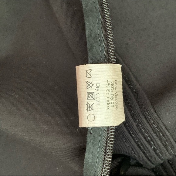 Madewell Silhouette Black Skirt Pleated Raw Hem Size Extra Small - Picture 10 of 14